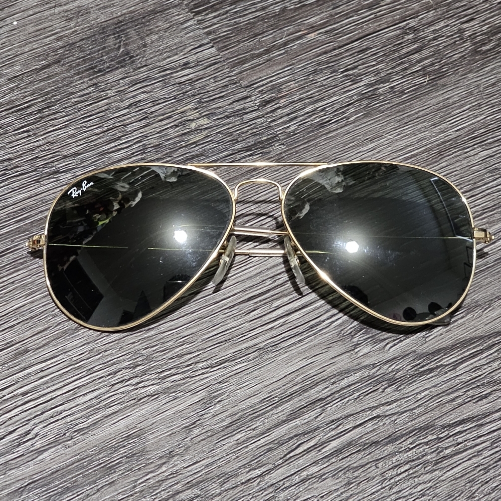 Ray Ban Gold/Black Aviators
